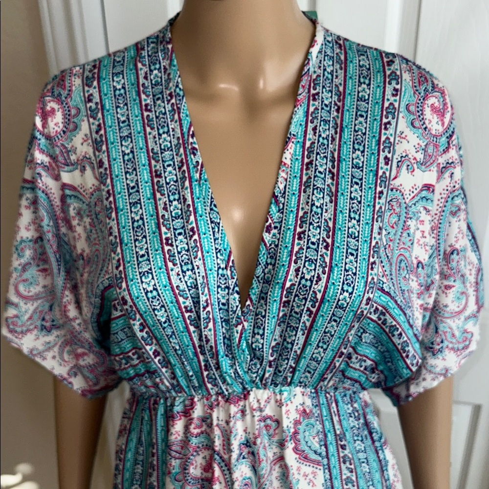 NWT RENEE C Kailano V- Neck Tunic in a Teal Green and White Paisley Size Small. - Picture 3 of 13